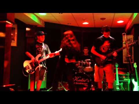 The Trooper- The Wolfpak with Angie Vargas at Katies in Smithtown