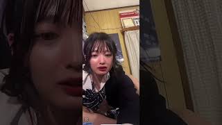 【TikTok】服の着方が大胆です。