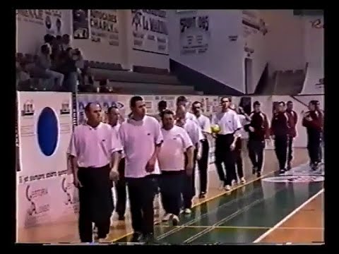 ARCHIVE 2001 Juve v Spanielsku