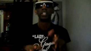 Rupaul jealous of my boogie.