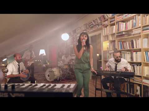 حكيَك فاضي يا مان - The Lebanese version of إنت آي كلام.