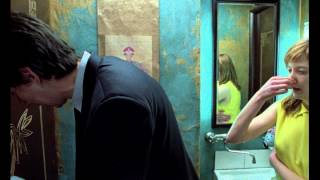 HUNGRY HEARTS - Extrait 1 "Coincés dans les toilettes" - Au cinéma le 25 février