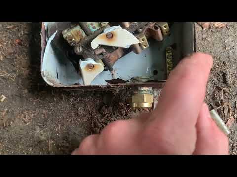 No Earth Wire in Armour Cable?