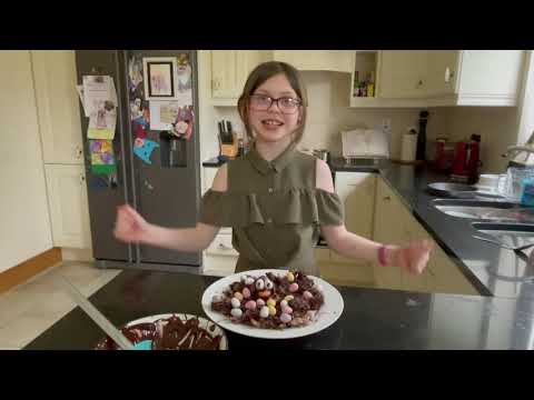 How to make a chocolate Easter nest with bird