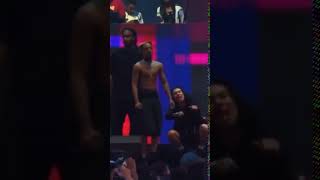 XXXTENTACION  YuNg BrAtZ Live