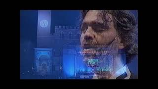 Andrea Bocelli Sings &quot;Torna a Surriento&quot; De Curtis in Piazza del Campo, Siena | Live Performance