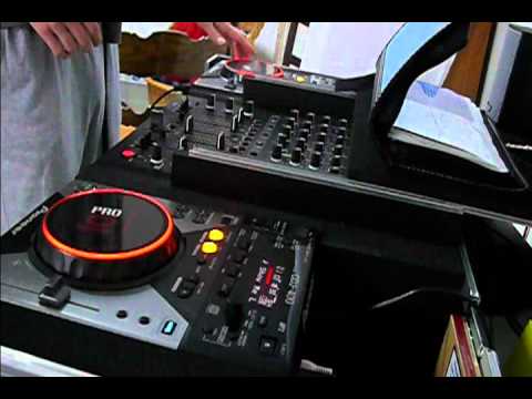 DJ GREEN ELECTRO HOUSE 15MINMIX TEN MIN MIX OCTOBER 2010 WWW.HOUSETIME.FM