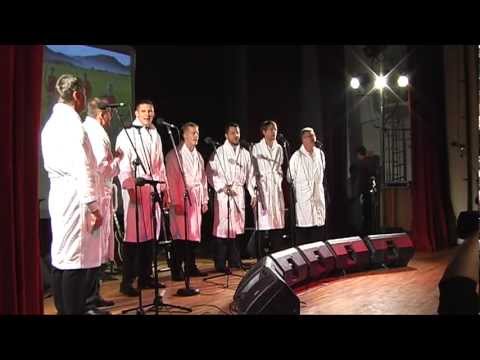 Klapa Škrlet - Momen dragu prva mu je leva