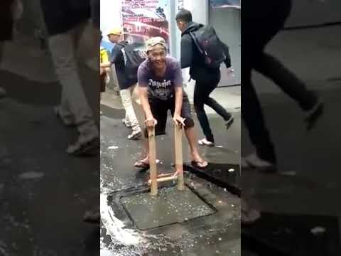 Incrível esse limpador de esgoto