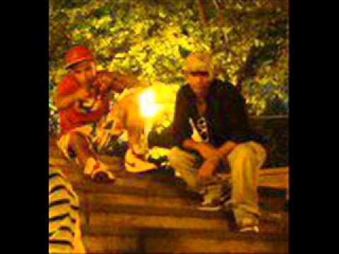 LT AKa Philly Gonzalez  Feat  JOHTTA - Com os Meus Tropas