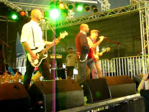 Droogiez & The Ruckers @ Endless Summer Festival 12-08-2011