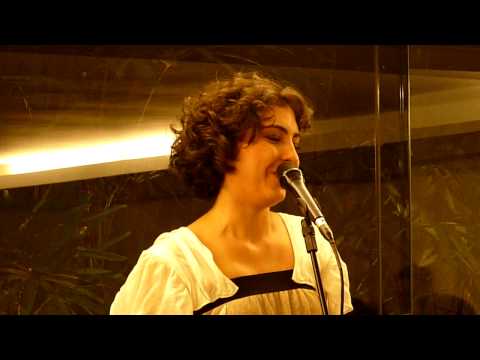 Bruna Caram - Feriado Pessoal