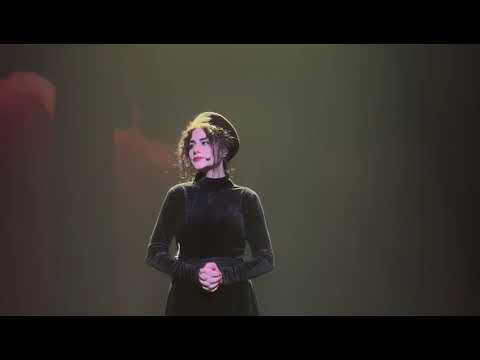 خوانندگی #سحر_محمدی در کنسرت نمایش سیصد در لس آنجلس