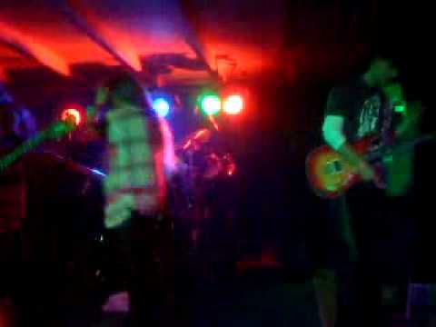 Charlotte The Harlot i gammalkil på rockfesten