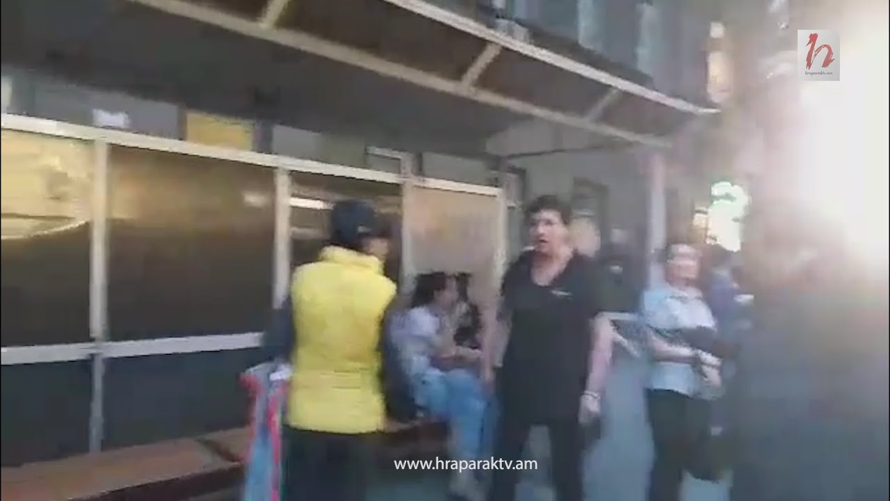 Լեզվակռիվ Փաշինյանի աջակցի և ակցիայի մասնակցի միջև