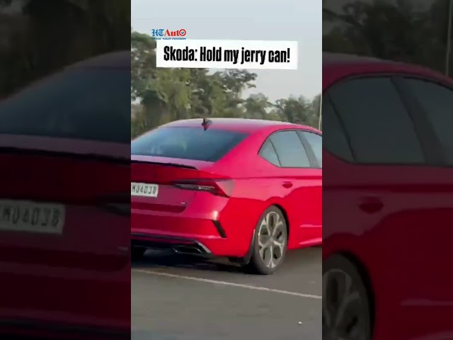 Flick the Skoda Octavia RS into a corner and see the beautiful dance! Let us know what you think 👇🏻