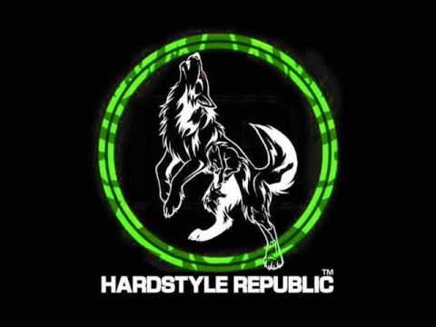 Hardstyle 04 Miss N-Taaxx vs. Crystal Age - I get loud