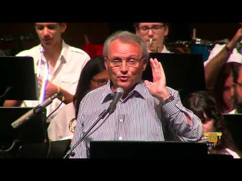 31/05/14 – Lluís El Sifoner y La Unión Musical llenan l’Auditori de La Nucía con «Cançons al Riurau»