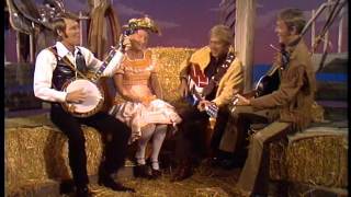 Glen, Minnie, Buck, &amp; Jerry - The Glen Campbell Goodtime Hour (11 Jan 1972) - Pickin&#39; and Grinnin&#39;