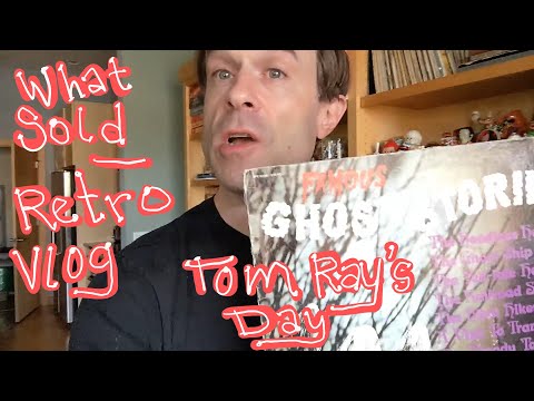 What I sold! Retro vlog: Halloween records and some games - Tom Ray's Day 211025