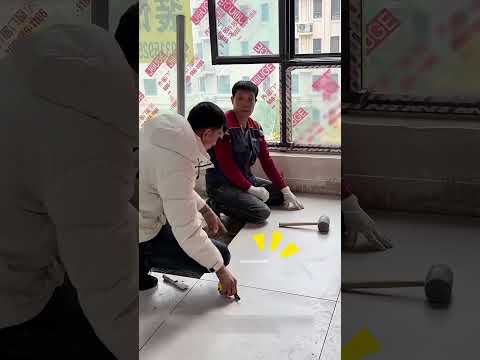 Ha seppellito il telefono sotto le piastrelle😳