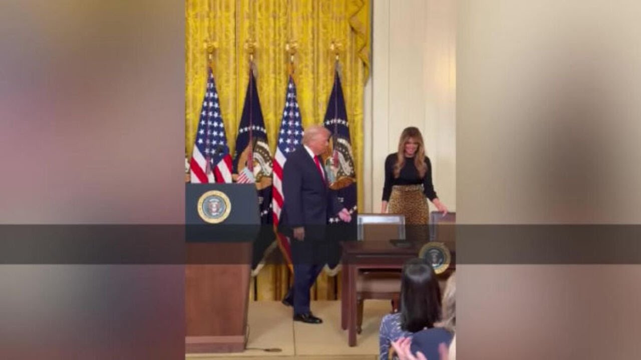 Trump alla celebrazione del Mese della Donna: Melania è una star del cinema