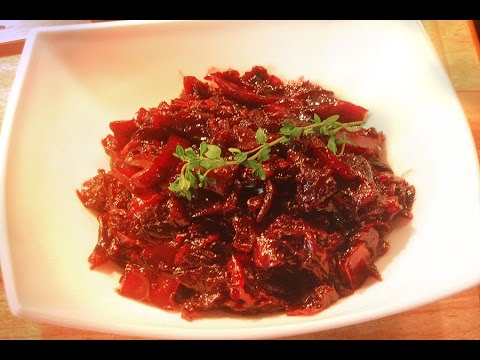 SWEET AND SOUR RED CABBAGE recipe - Austrian/German/Swedish/Russian Fusion