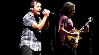 Pearl Jam - Let The Records Play - Worcester (October 15, 2013)
