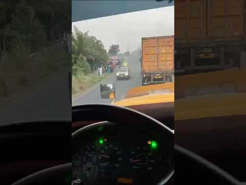 😱Guayas un bus de pasajeros se incendió en la vía El Triunfo - Quevedo