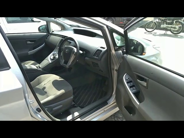 Toyota Prius S 1.8 2011 Video