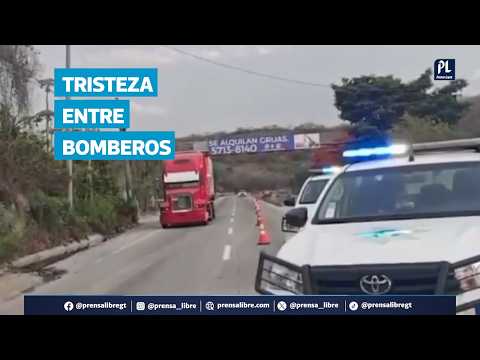 Bomberos atendían accidente en ruta al Atlántico y descubren que víctima era su compañero