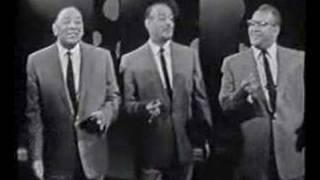 Mills Brothers - Glow Worm (live, 1957)