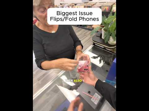 BIGGEST ISSUE FLIPS/FOLD PHONES!!! #smartphone #problemfix #brokenfix #screenbreak #techtok
