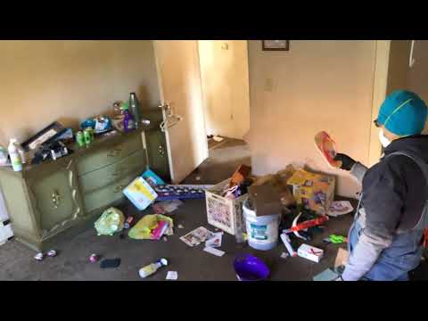 Sunday 4 2022. I’m just cleaning out an apartment.