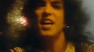 KISS   All Hell&#39;s Breakin&#39; Loose   Video