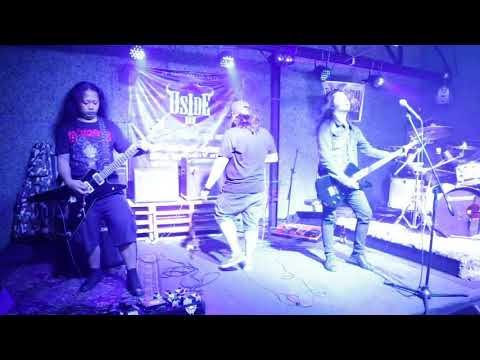 Distorted Mankind - Built to Destroy Live at Darkside Bar 2 feat. Harren of Deaf defying Silence