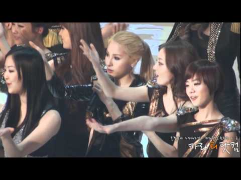 [FanCam]101230 KARA @ Music Festival