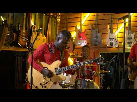 SAGE THE DRUMMER - (MARIO REMIX) The Trios Of African band Live at Geco Cafe 2025