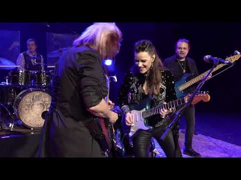 Erja Lyytinen and Jennifer Batten Live at Kulttuuritalo, Helsinki 2019 - Air Blower (Jeff Beck)