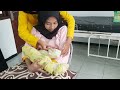 CARA MENYUSUI BAYI KEMBAR S1 KEBIDANAN UMKU SMT 3