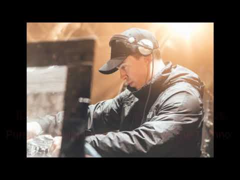 ID vs. Can't Hold Us vs. Pursuit Of Happiness vs. Time For The Techno (Hardwell 538 DJHOTEL Mashup)