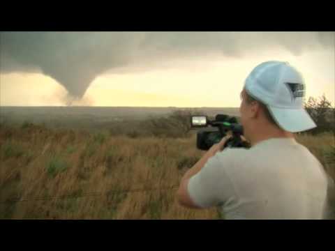 Thumbnail of the video: Storm Chasers on Discovery Channel! Promo for Episode 1