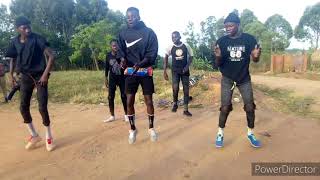 Lucky Dee Madit kwo dance video by the shakers dan