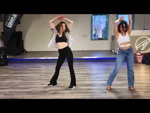 Cuban Lady Style UNIDANZA Hamburg | Alex Garcia Toledo & Sofia de Endaya