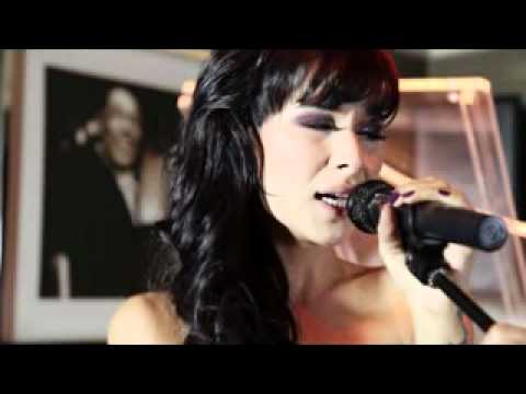 LUINA - Someone like you (KZ New 2011)