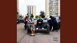 Pas La Lyrics English Translation