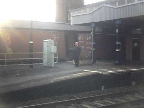 23/2/11 90043 North Freightliner on 4M87