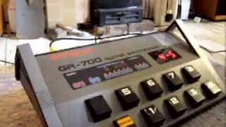 Video thumbnail for Roland Gr-700 Guitar synth - Sounds Demo by skaboosh