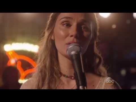 Nashville S04E06 Please Help Me, I'm Fallin Scarlett Sings Curtain Call Clip