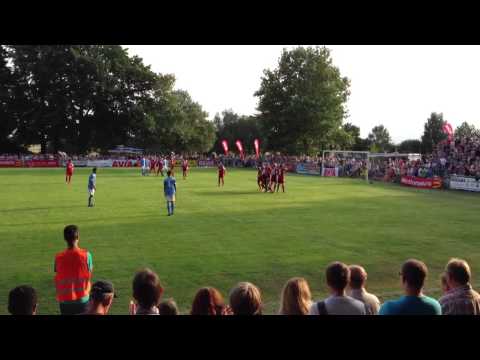 Freistoß TSV Etelsen gegen HSV Ball landet hinterm Tor im A